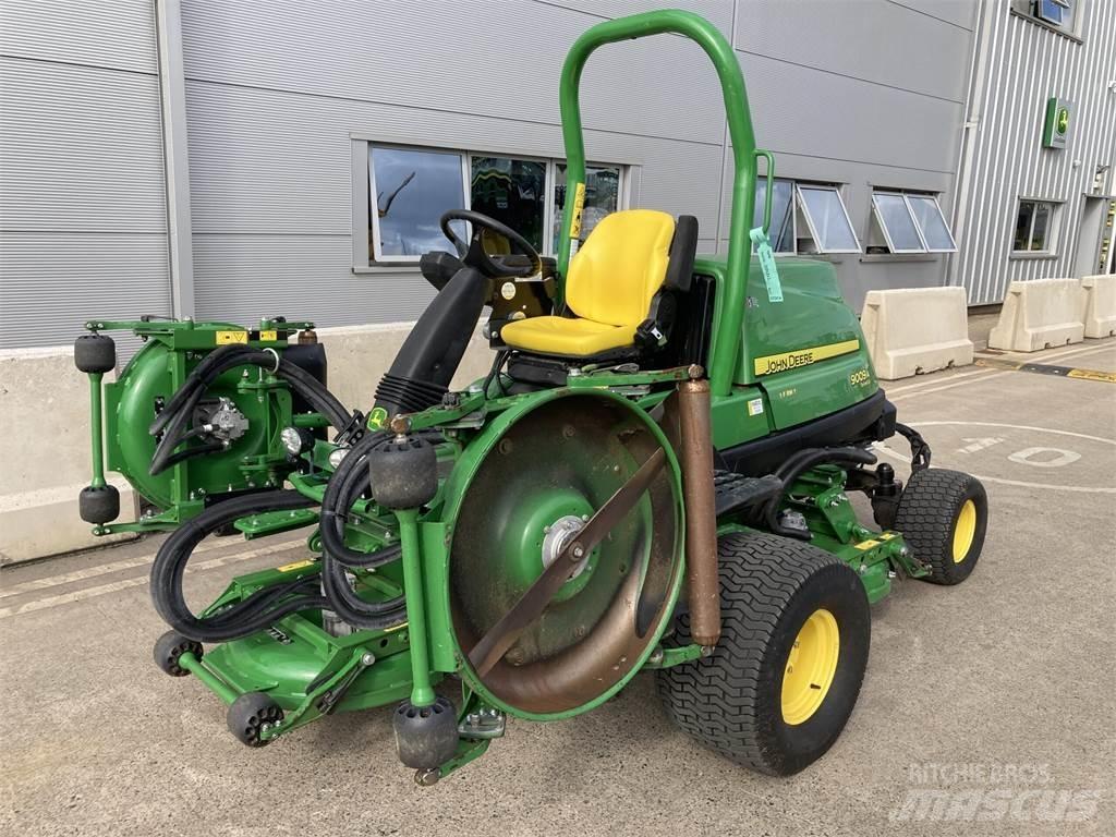 John Deere 9009A 歩行型芝刈り機