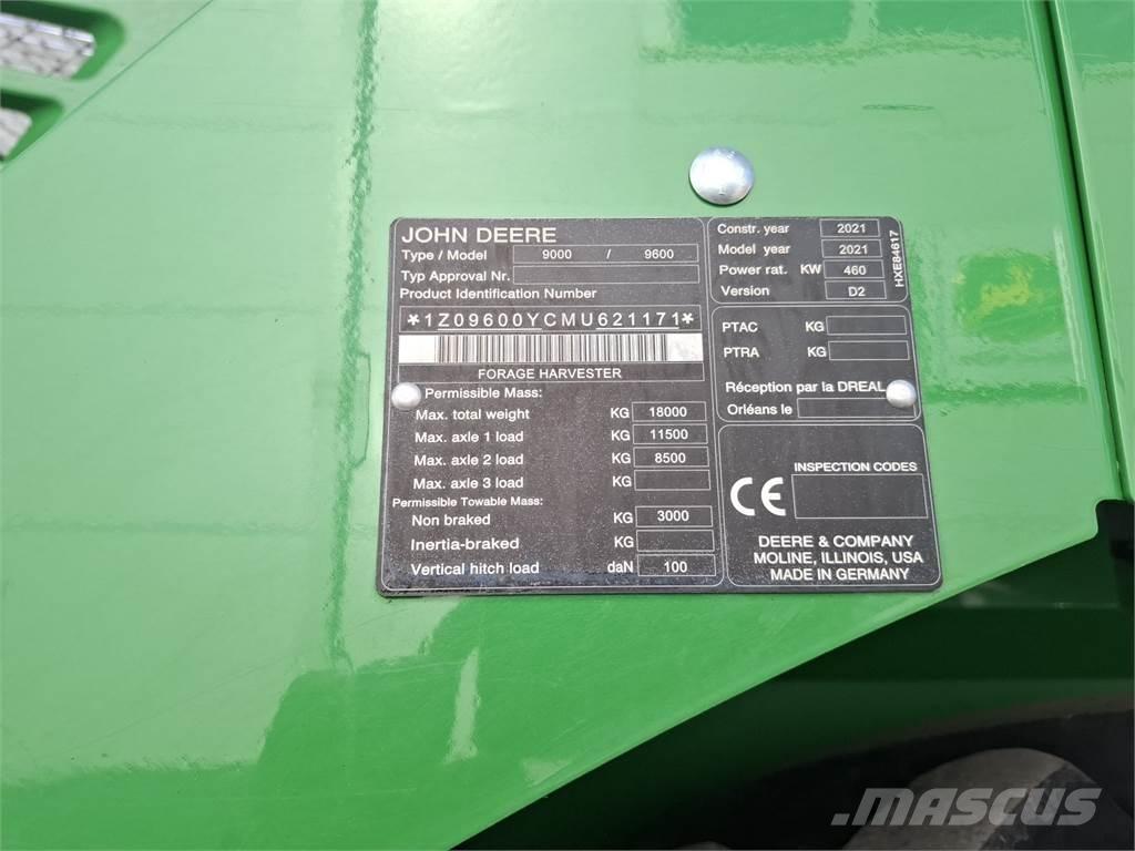 John Deere 9600 自走式フォレージハーベスター
