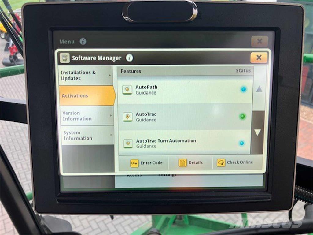 John Deere 9700i 自走式フォレージハーベスター