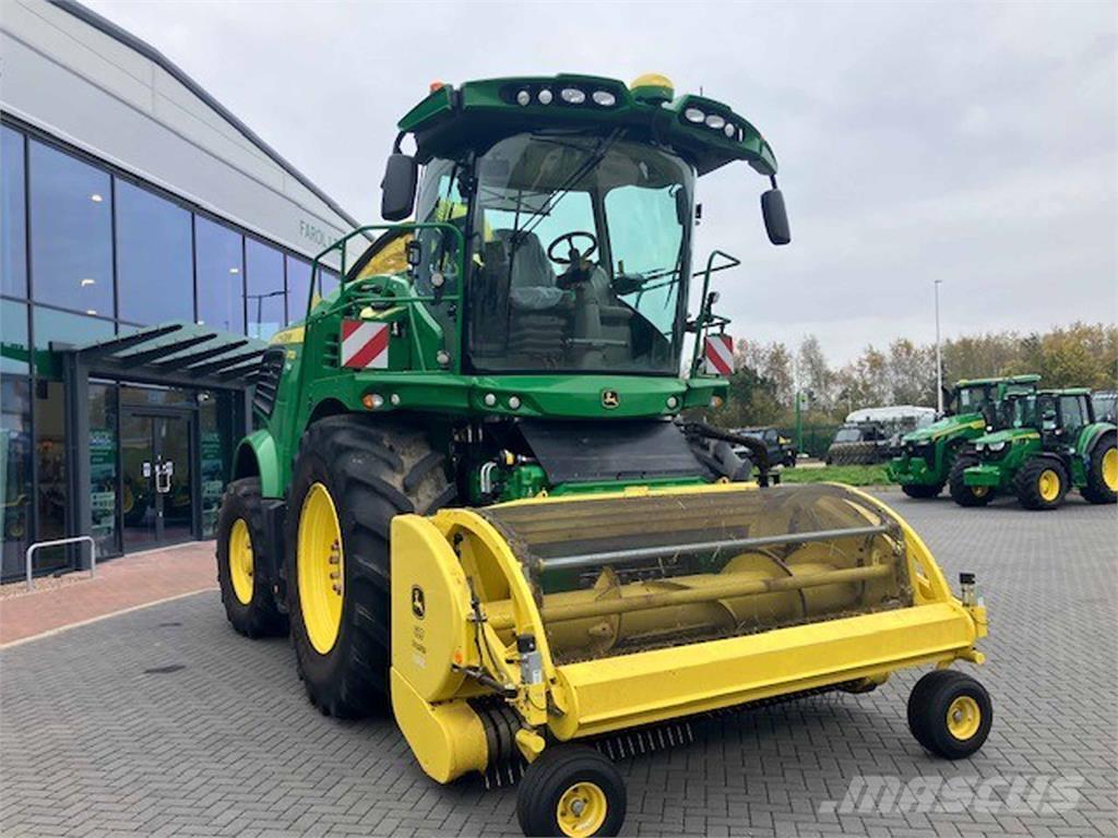 John Deere 9700i 自走式フォレージハーベスター
