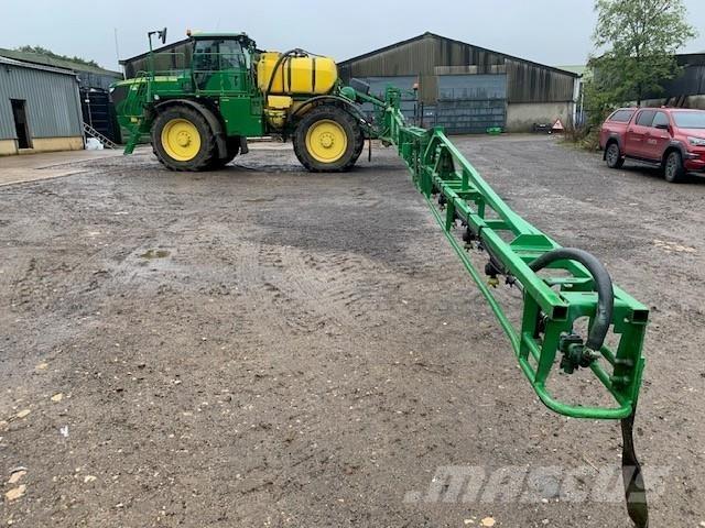 John Deere R4040i 自走式噴霧器