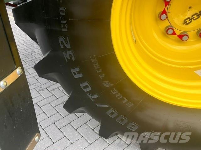 John Deere S785 HM コンバイン