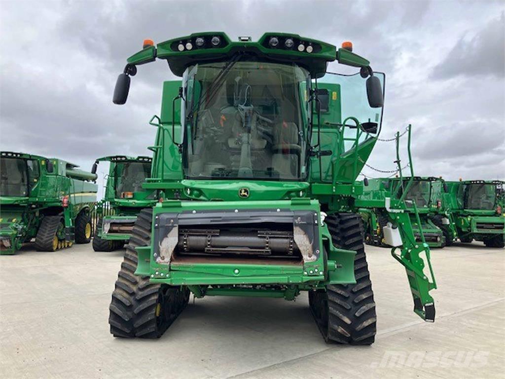 John Deere S790 コンバイン