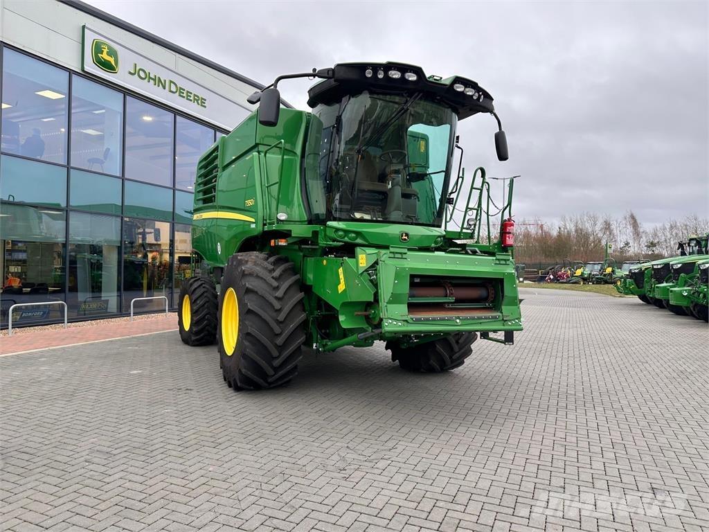 John Deere T550I コンバイン