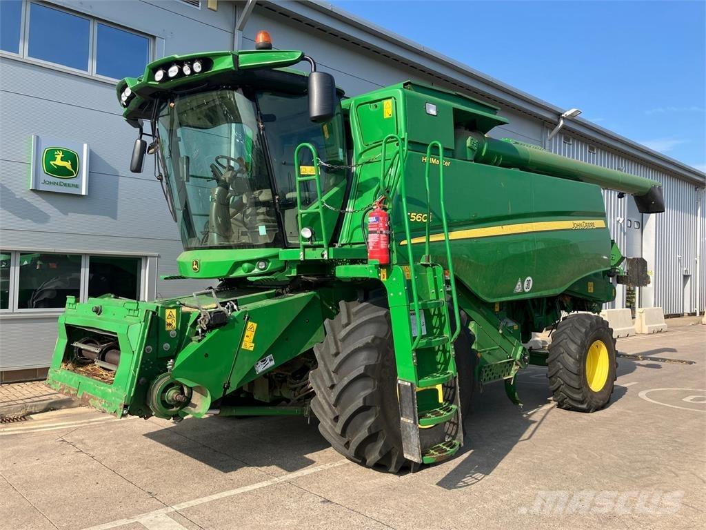 John Deere T560i HM コンバイン