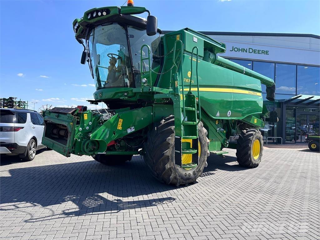 John Deere T670i HM コンバイン