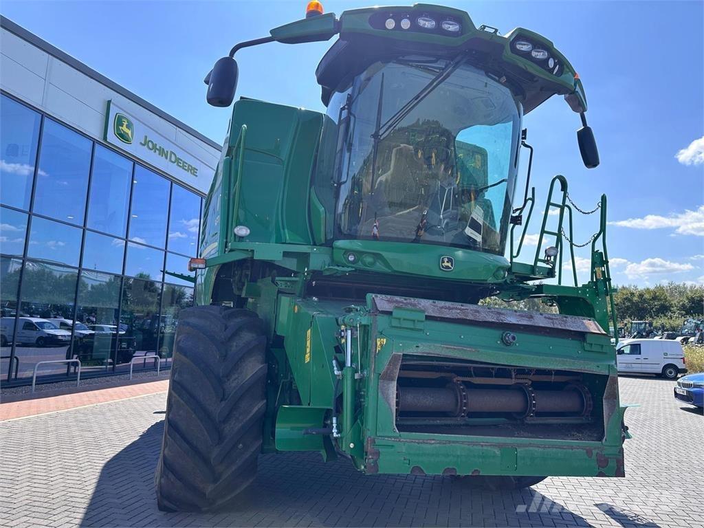 John Deere T670i HM コンバイン