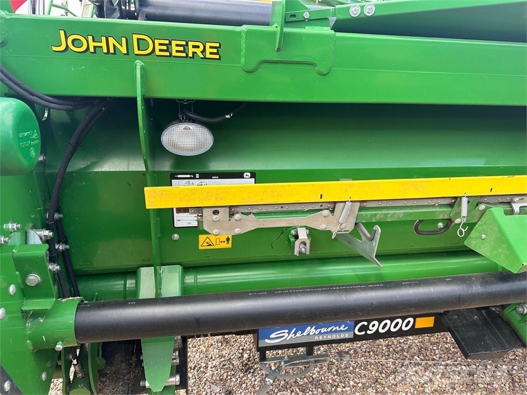 John Deere T670i HM コンバイン