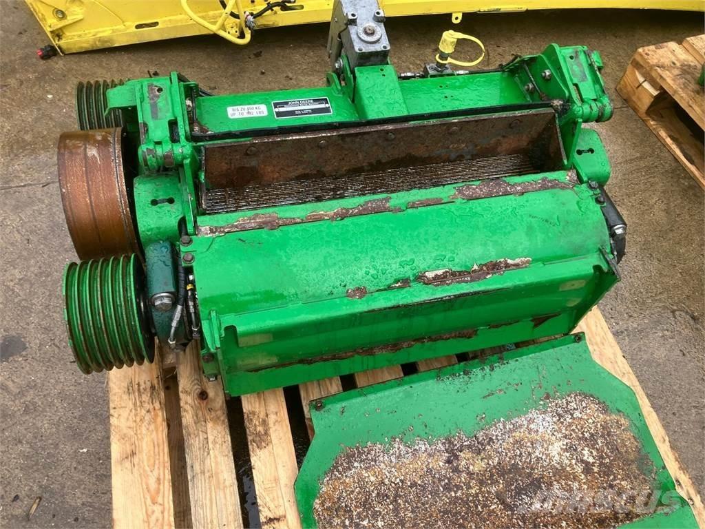 John Deere Wholecrop KP 自走式フォレージハーベスター