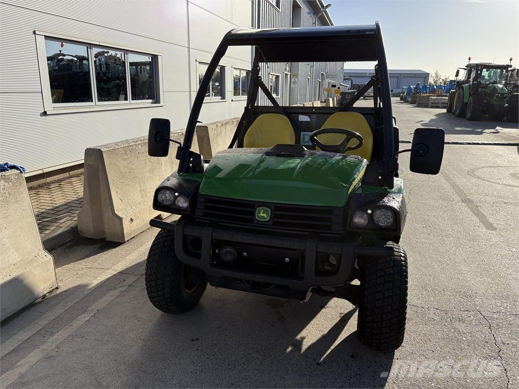 John Deere XUV855M ユーティリティー機械