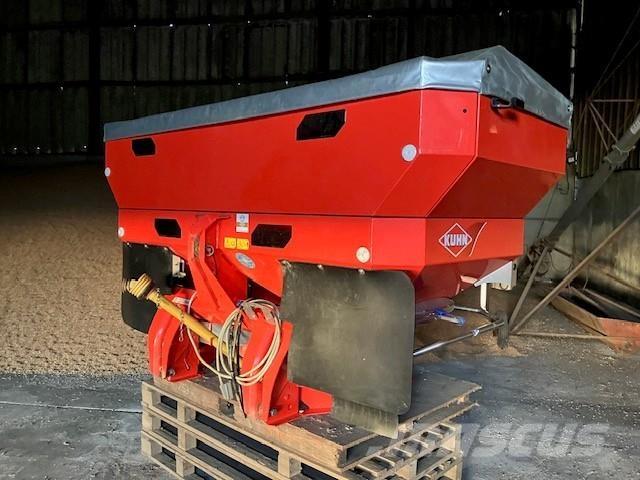 Kuhn Axis 30.1 ブームスプレイヤー