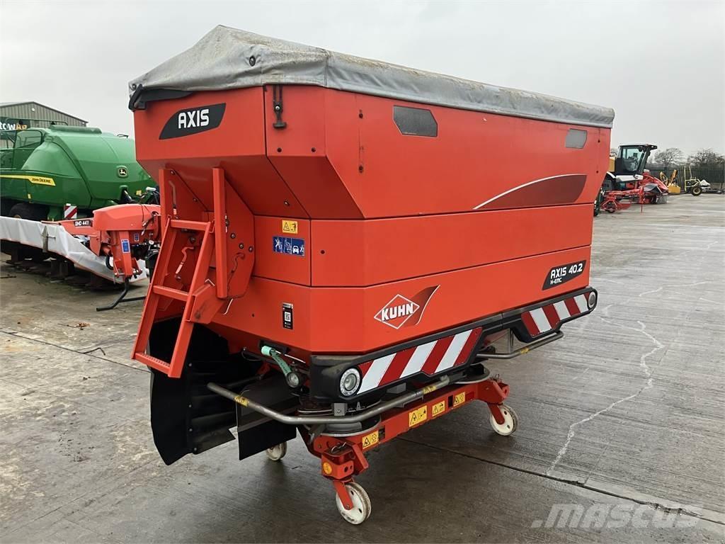 Kuhn Axis 40.2 HEMC ブームスプレイヤー