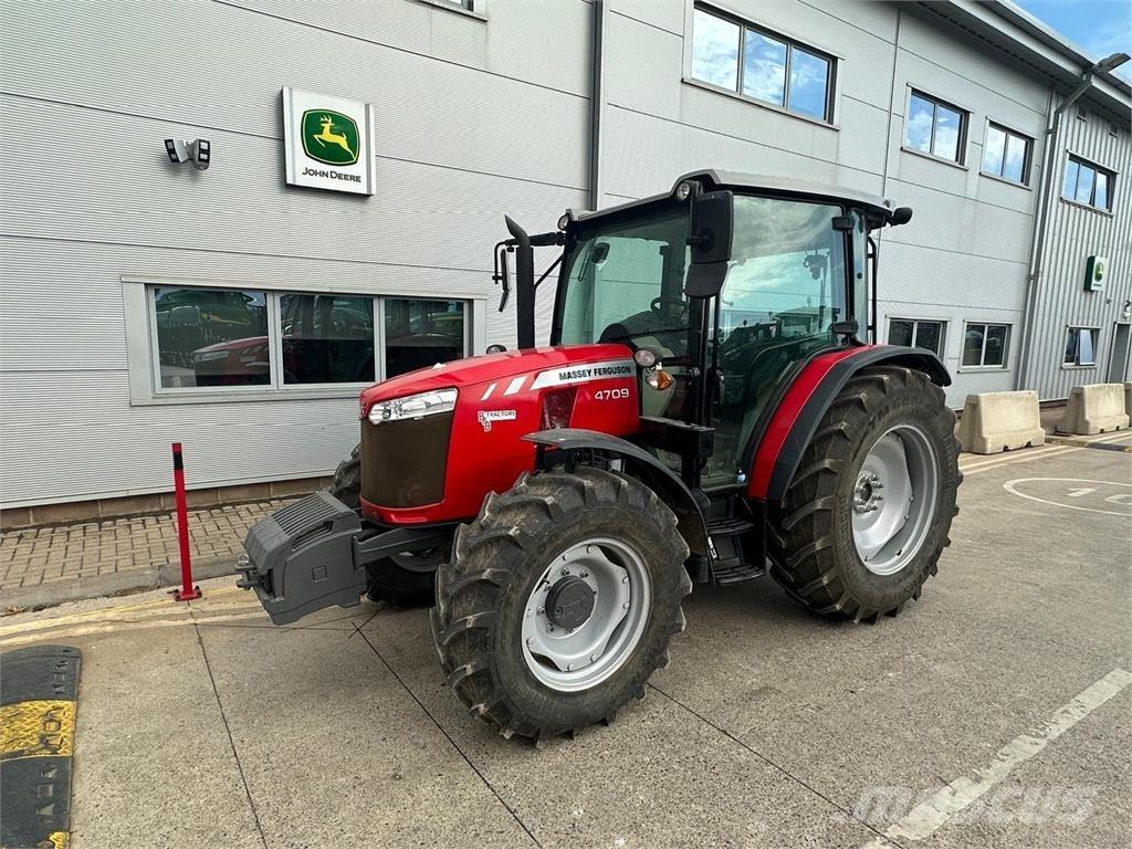 Massey Ferguson 4709 トラクター