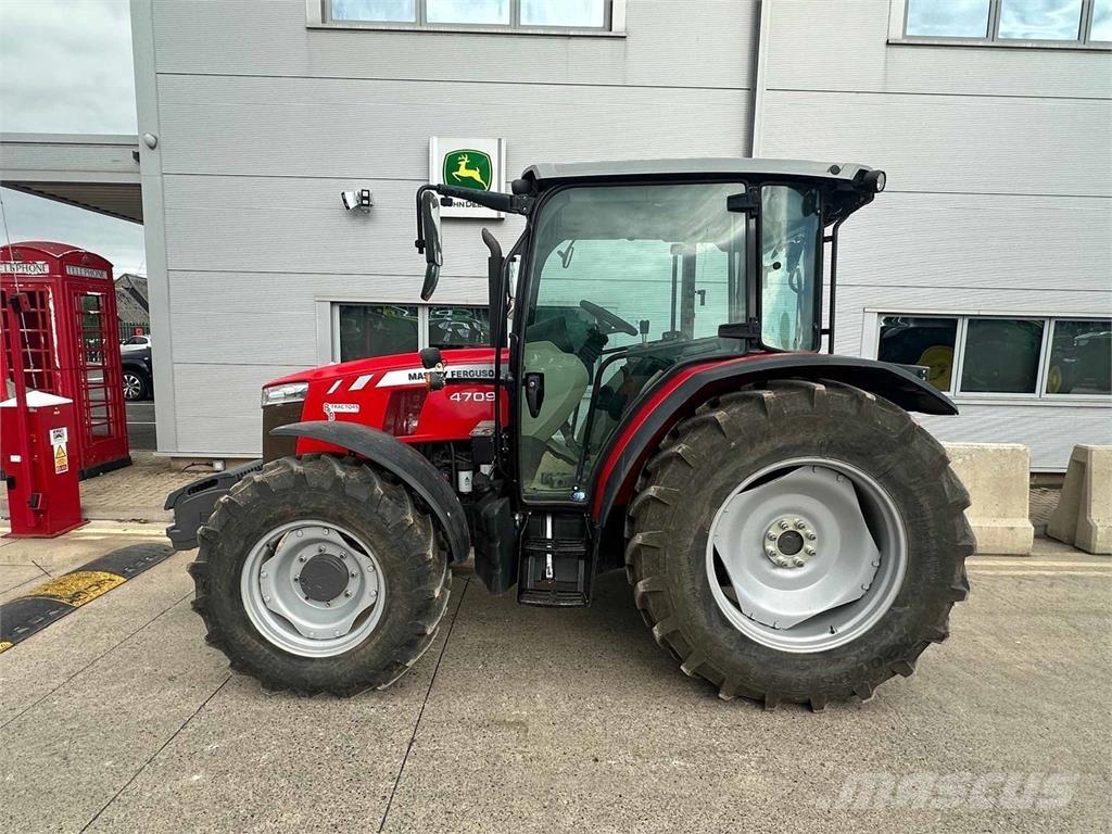 Massey Ferguson 4709 トラクター
