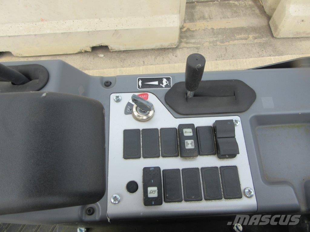 Yanmar SV19VT 大型油圧ショベル12t以上（パワーショベル・ユンボ）