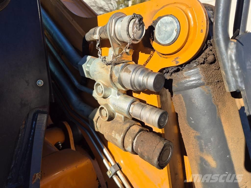 CASE TV 620 B スキッドステアローダー