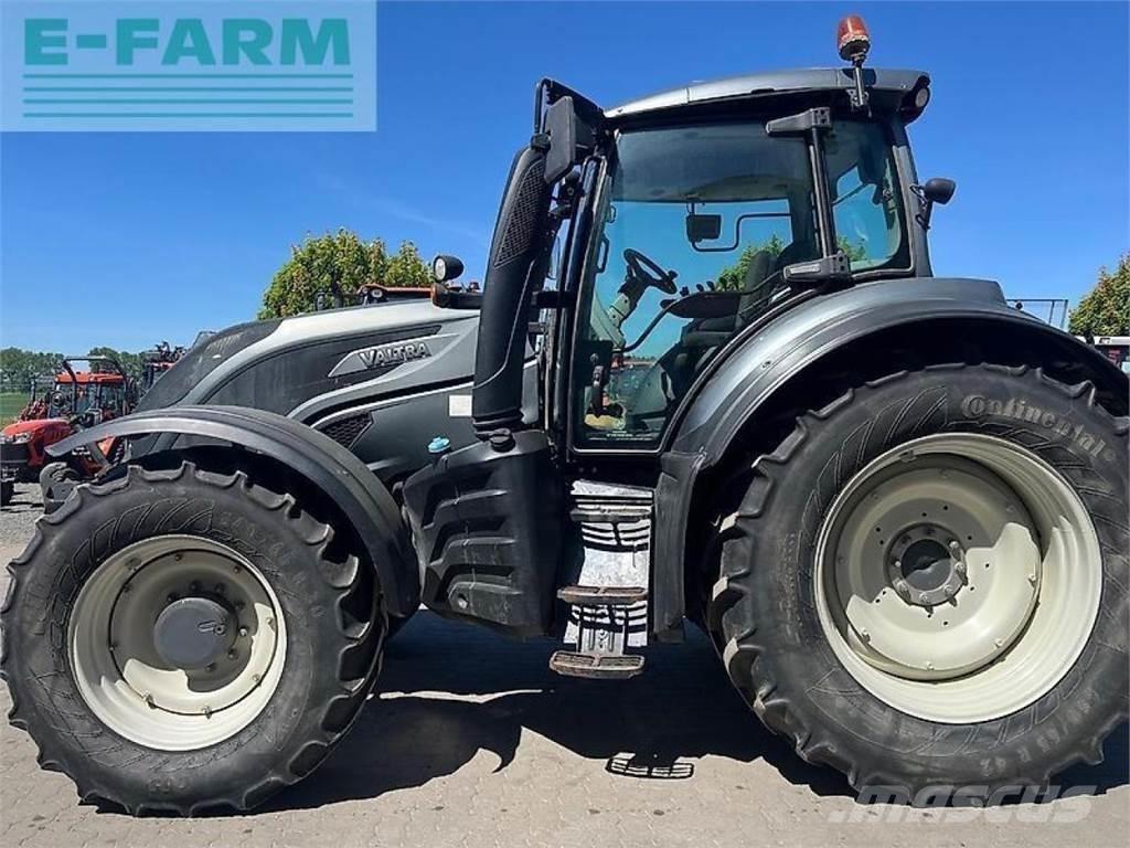 Valtra t174es トラクター