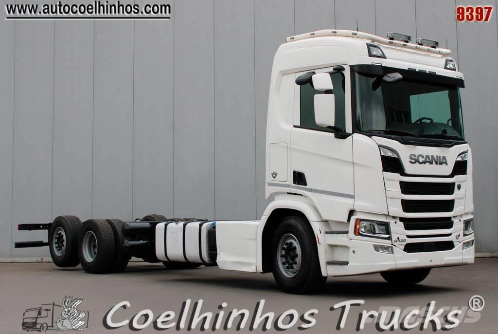 Scania R 520  V8 キャブ付きシャーシ