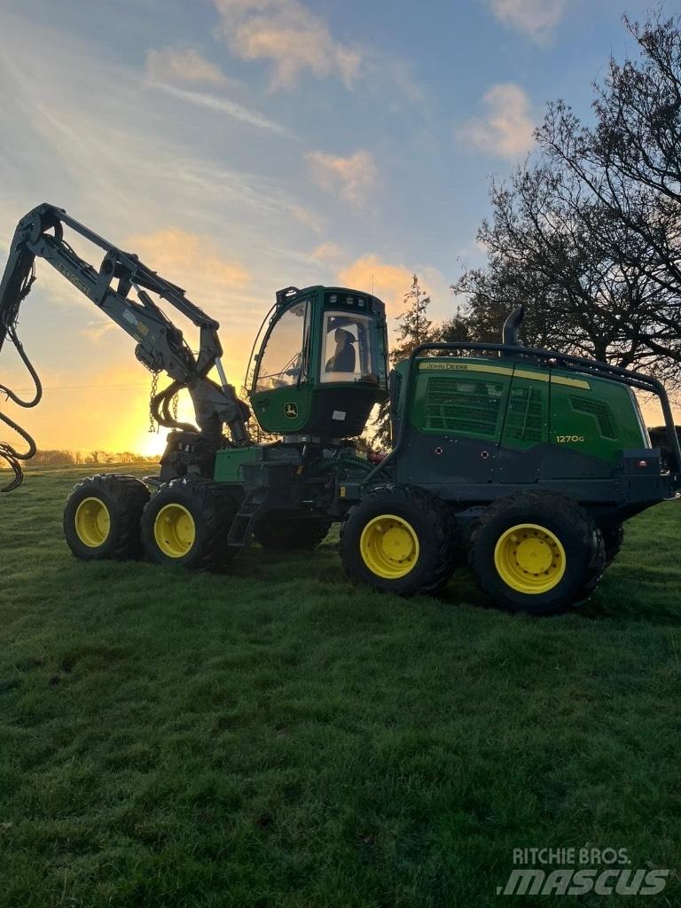 John Deere 1270G 8WD ハーベスター