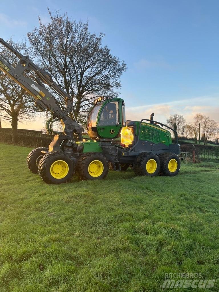 John Deere 1270G 8WD ハーベスター