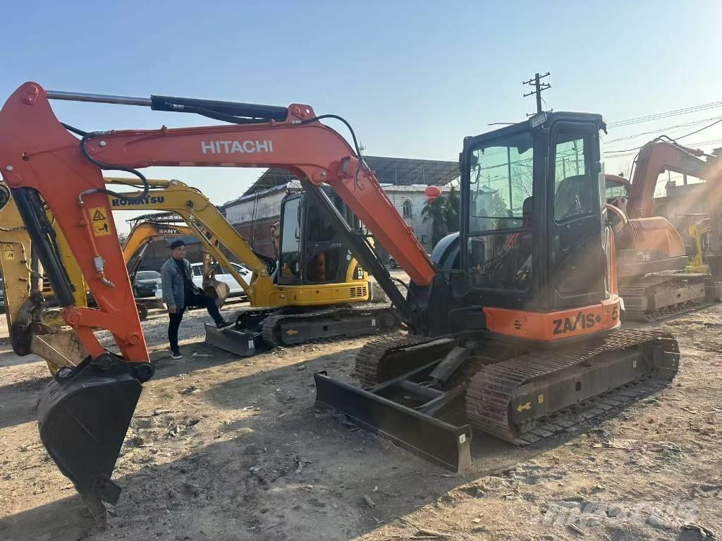 Hitachi ZX 55 UR ミニ油圧ショベル 7t以下（ミニユンボ・ミニディガー）