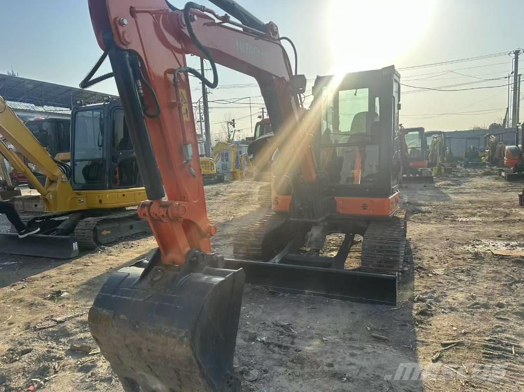 Hitachi ZX 55 UR ミニ油圧ショベル 7t以下（ミニユンボ・ミニディガー）