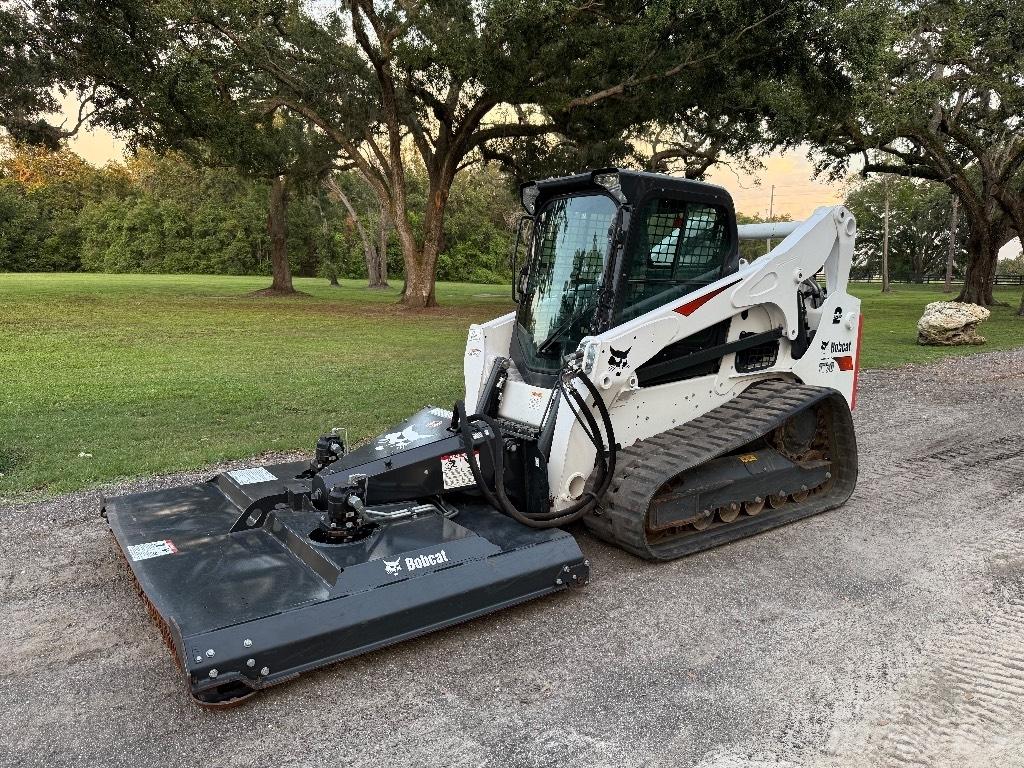 Bobcat T 770 スキッドステアローダー