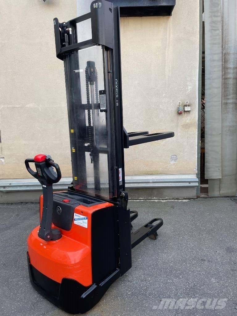 BT Staxio SWE120L ウォーキンフォークリフト
