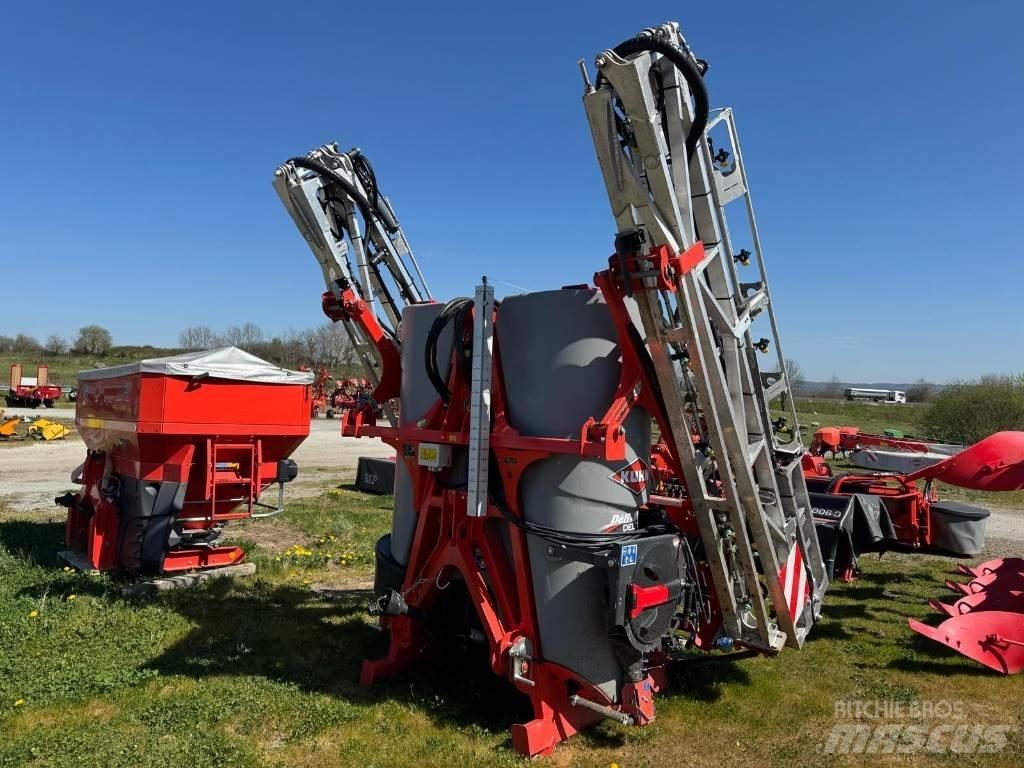 Kuhn DELTIS 2 牽引型スプレイヤー