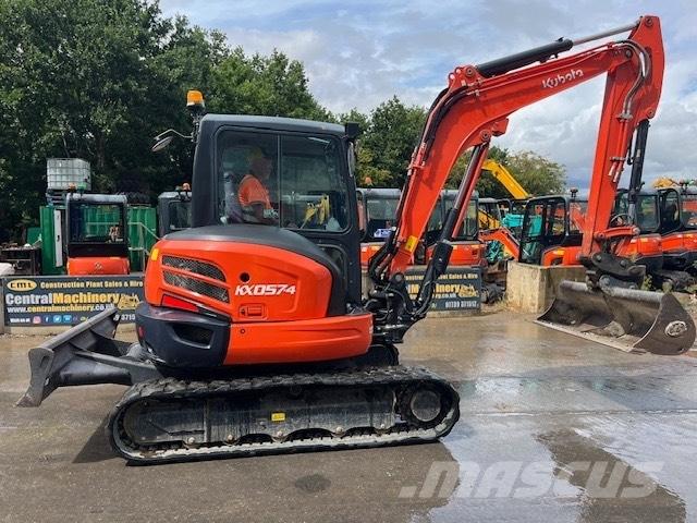 Kubota KX 057-4 ミニ油圧ショベル 7t以下（ミニユンボ・ミニディガー）