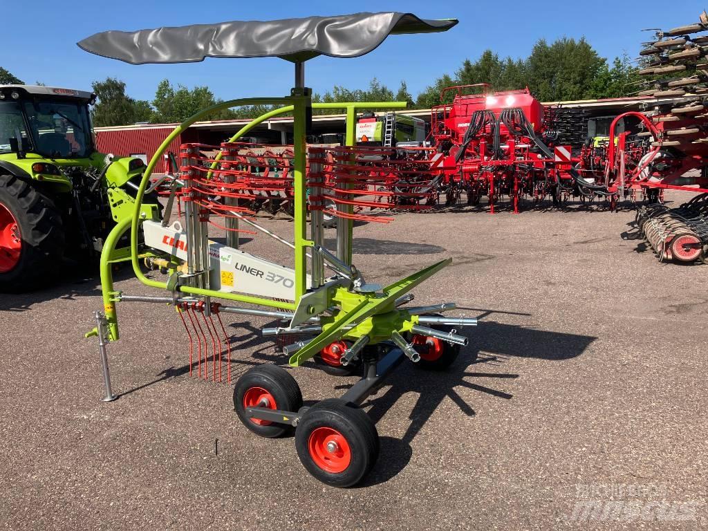CLAAS Liner 370 ウィンドローア/レーキ