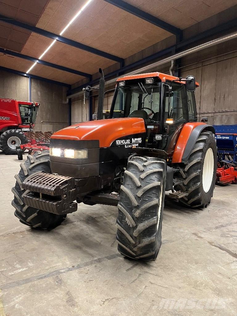 New Holland M 115 トラクター