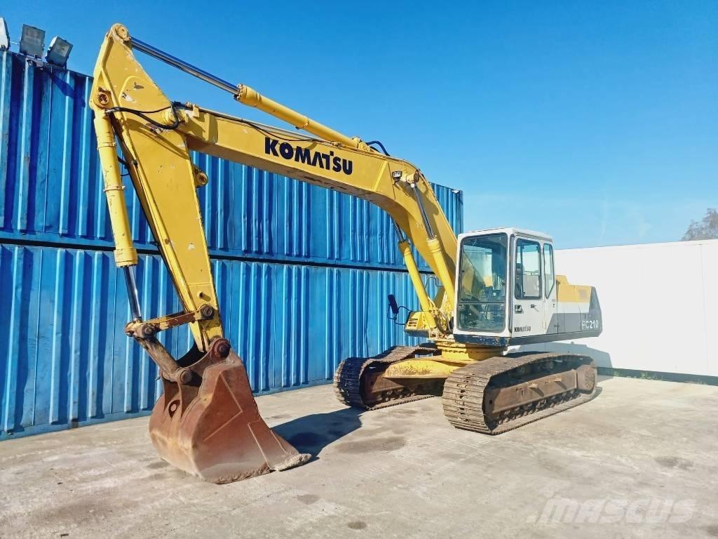 Komatsu PC 210-5 大型油圧ショベル12t以上（パワーショベル・ユンボ）