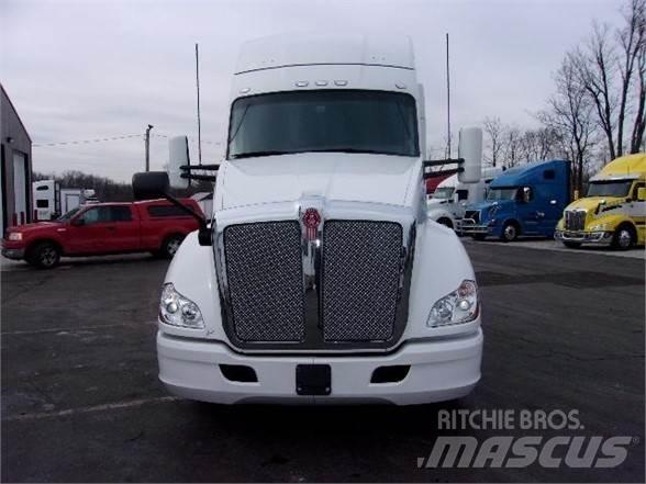 Kenworth T680 中古トラクターヘッド | トレーラーヘッド