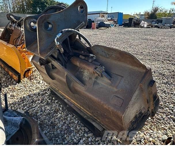 Komatsu PW160-7EO バックホー