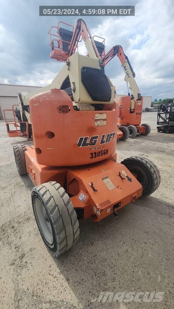JLG E 450 AJ ブームリフト　屈伸型