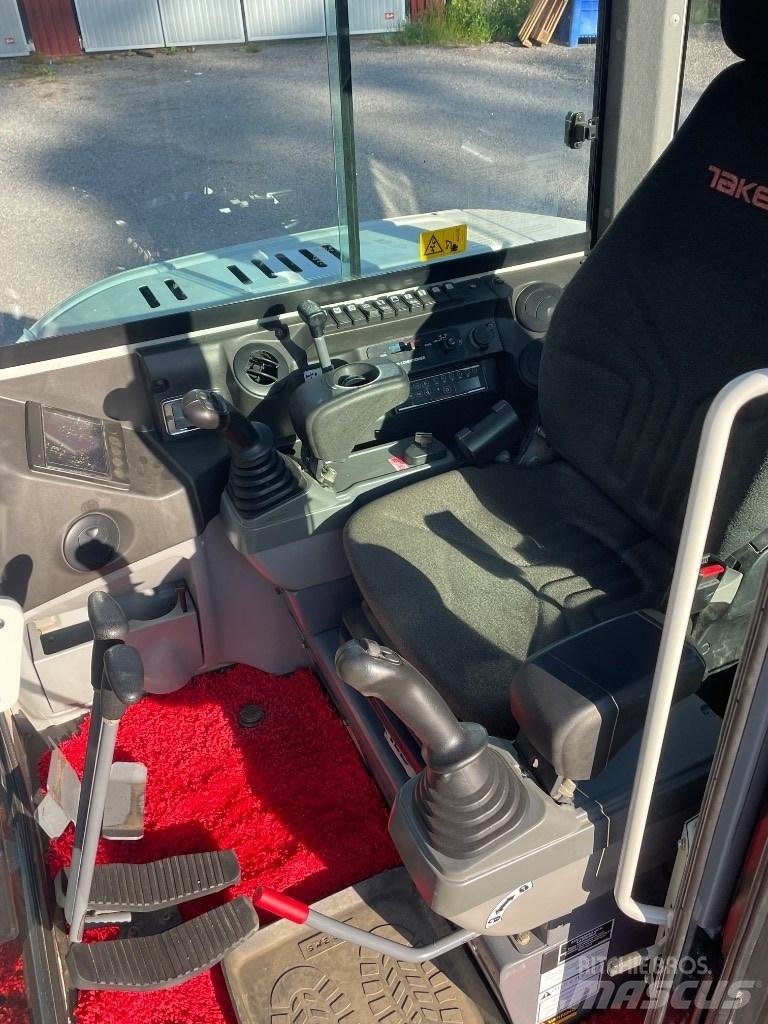 Takeuchi TB 260 ミニ油圧ショベル 7t以下（ミニユンボ・ミニディガー）