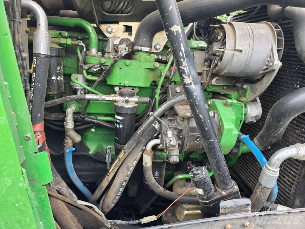 John Deere 1070 E ハーベスター