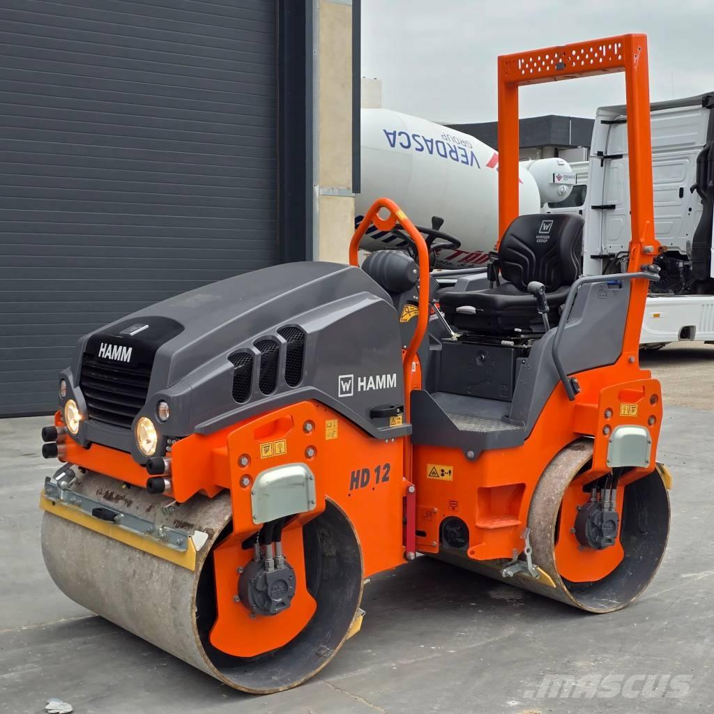 Hamm HD 12 VV タンデムローラ