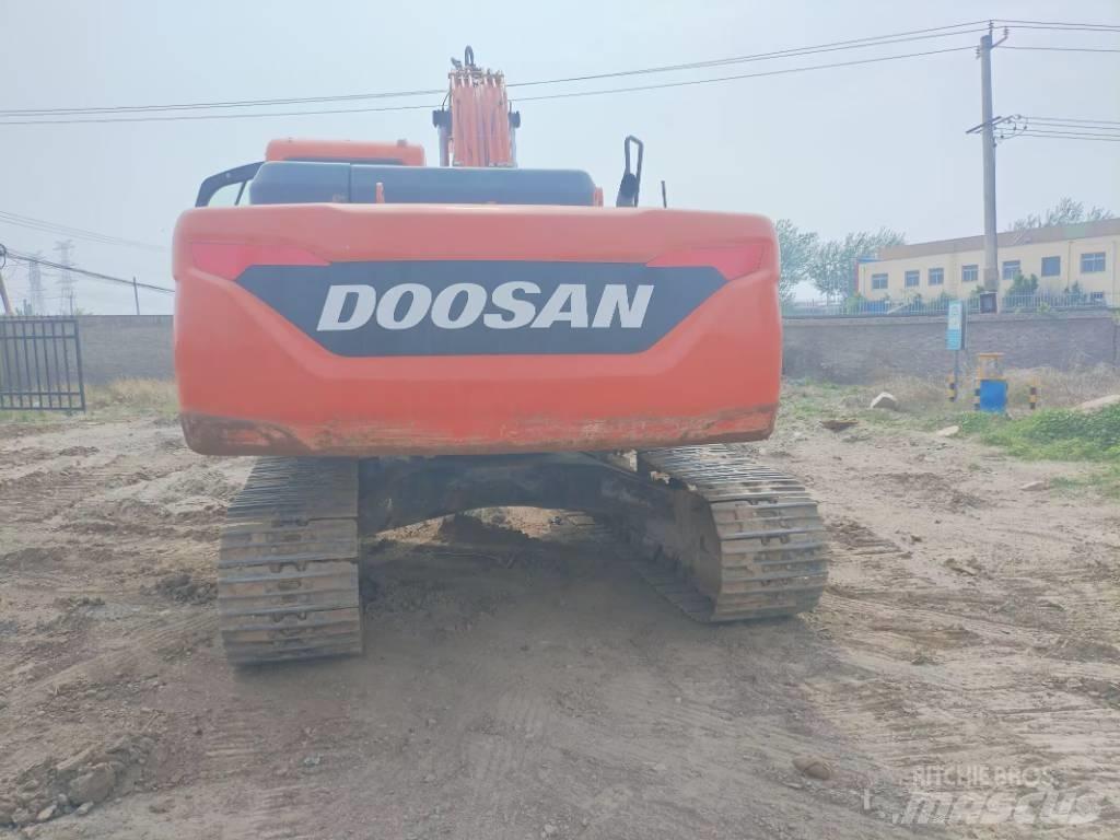 Doosan DX225LC-9C 大型油圧ショベル12t以上（パワーショベル・ユンボ）