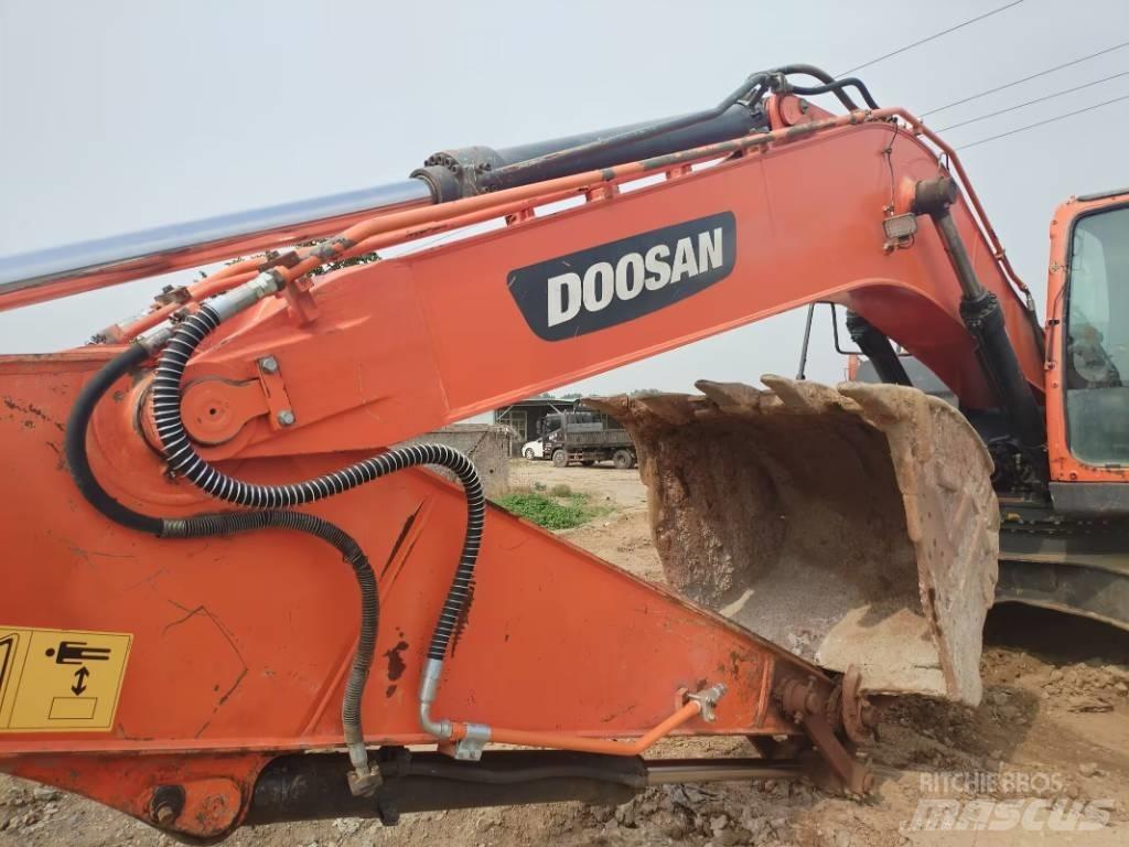Doosan DX225LC-9C 大型油圧ショベル12t以上（パワーショベル・ユンボ）