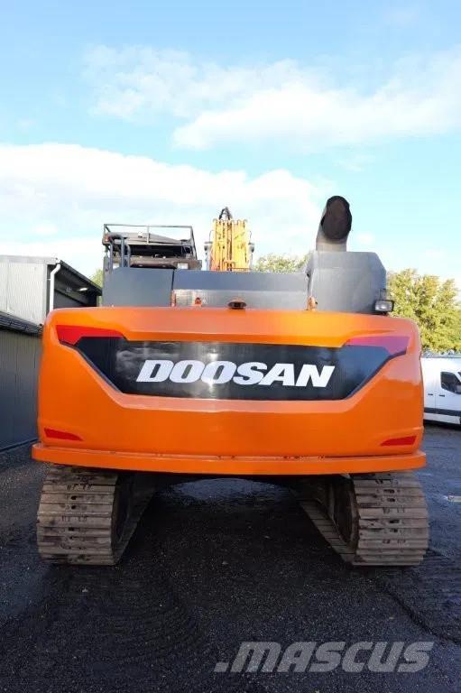 Doosan DX300LC 大型油圧ショベル12t以上（パワーショベル・ユンボ）