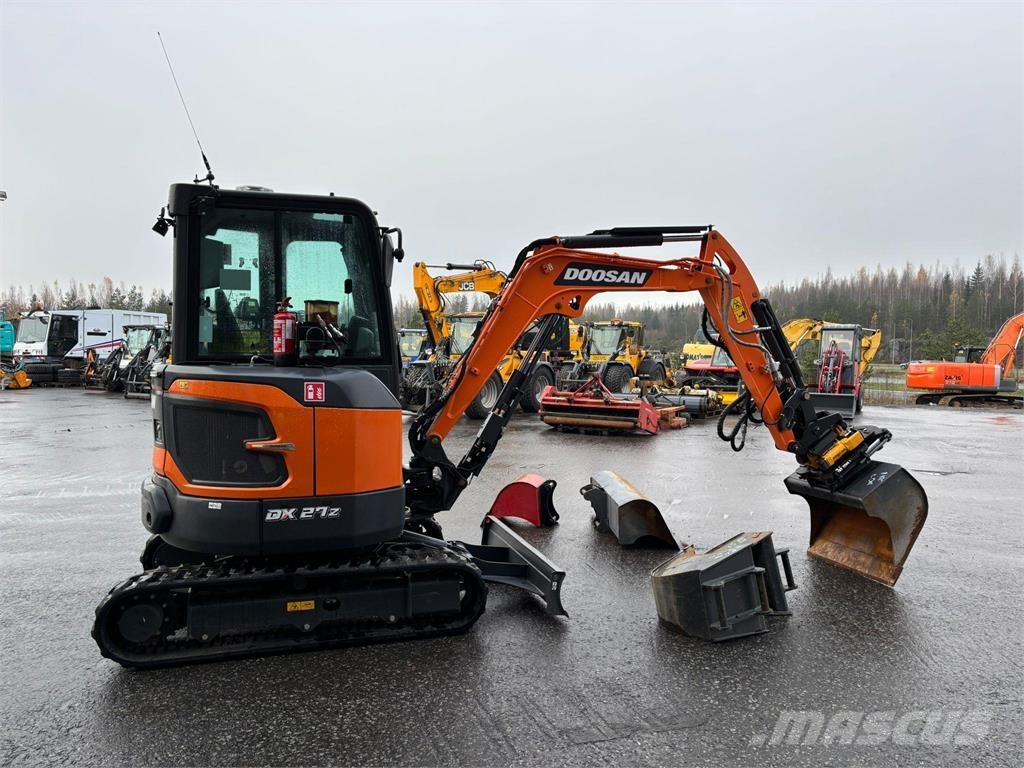 Doosan DX27Z-7 ミニ油圧ショベル 7t以下（ミニユンボ・ミニディガー）