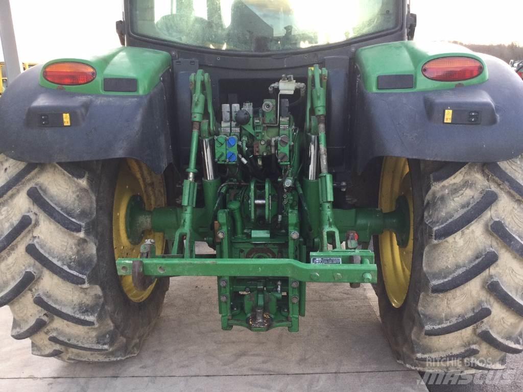 John Deere 6125R トラクター