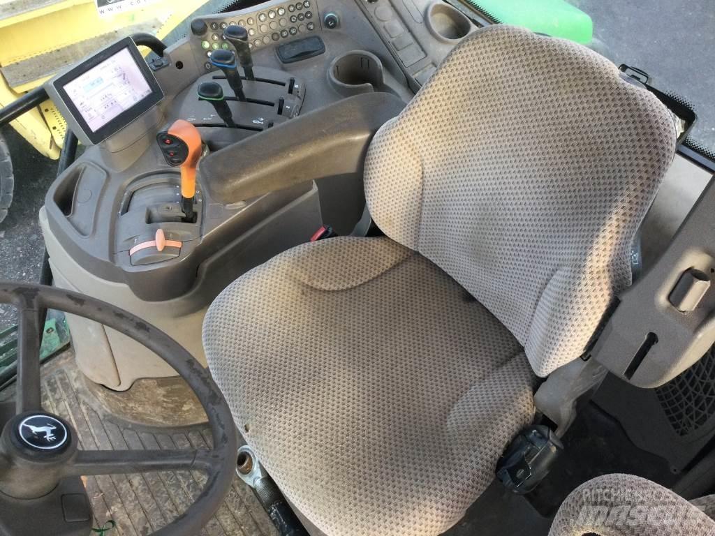 John Deere 6125R トラクター