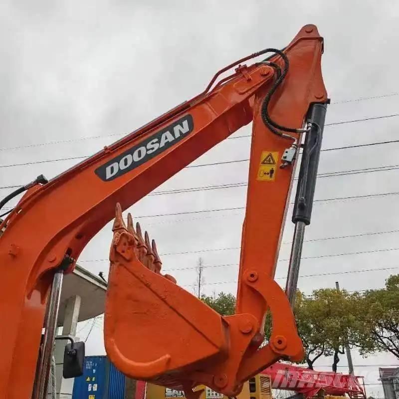 Doosan DX55-9C ミニ油圧ショベル 7t以下（ミニユンボ・ミニディガー）