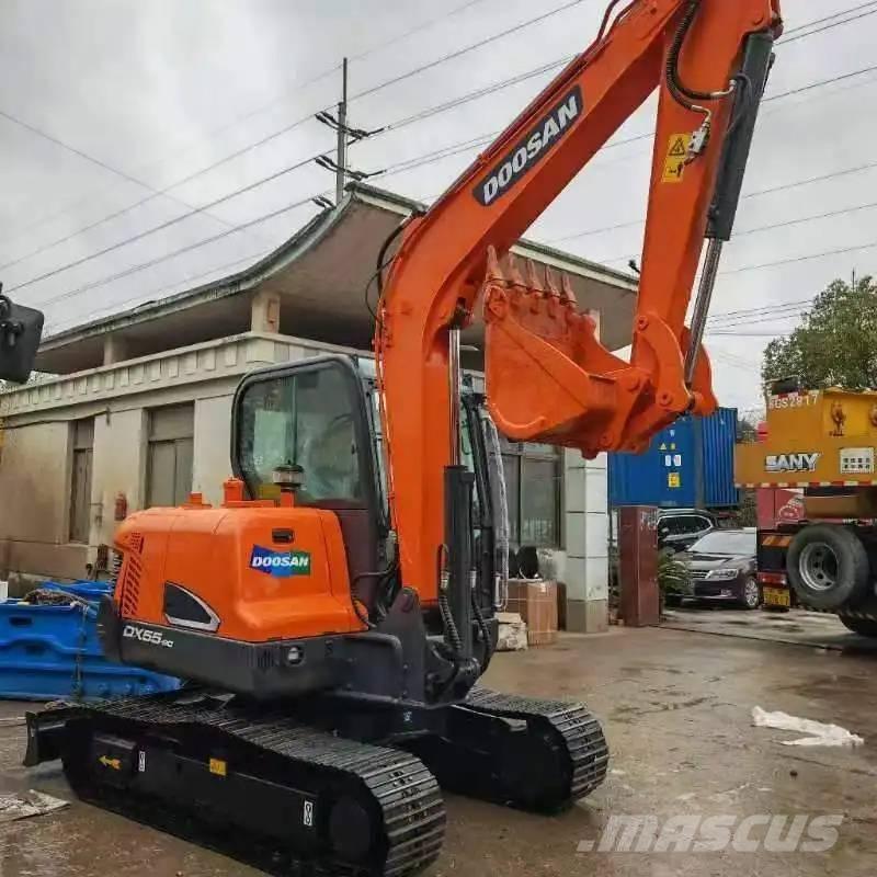 Doosan DX55-9C ミニ油圧ショベル 7t以下（ミニユンボ・ミニディガー）