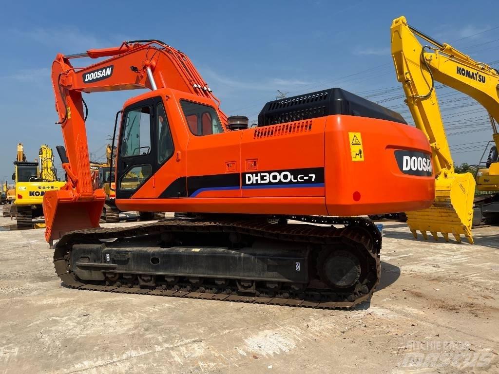 Doosan DH 300 LC-7 大型油圧ショベル12t以上（パワーショベル・ユンボ）