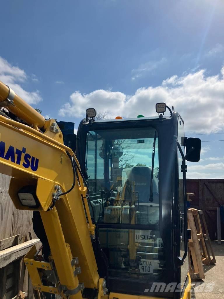 Komatsu PC 26 MR ミニ油圧ショベル 7t以下（ミニユンボ・ミニディガー）