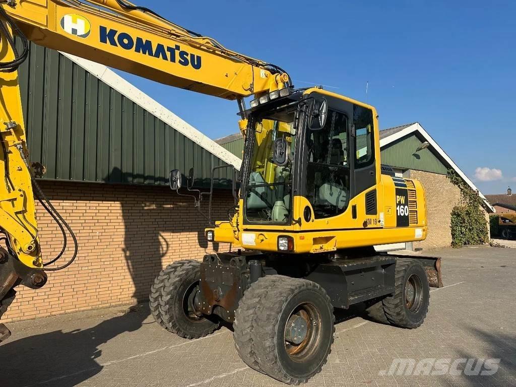 Komatsu PW160-8 ホイール式油圧ショベル（パワーショベル・ユンボ・バックホー）